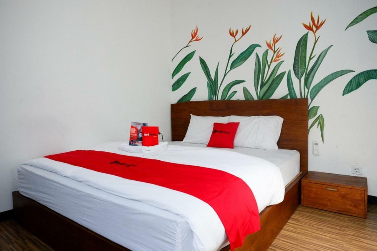 Reddoorz @ Jalan Raya Semat Canggu Vandrerhjem Bali Eksteriør bilde